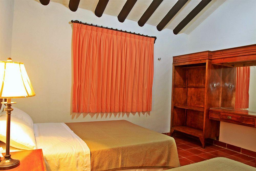 Hotel San Miguel เอลรอมปิโด ภายนอก รูปภาพ